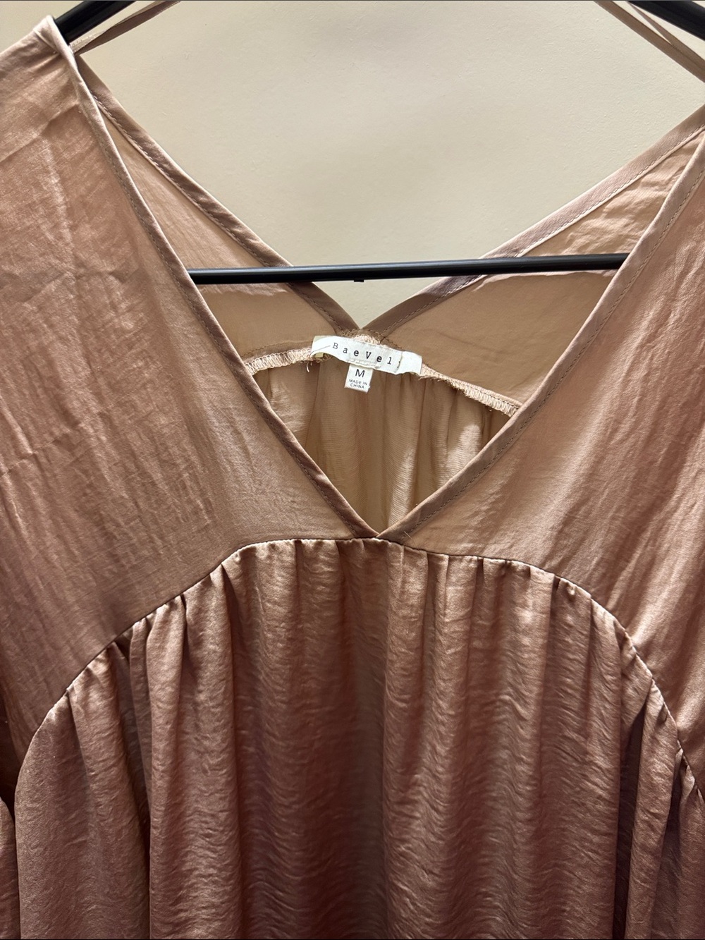 Satin V-Neck Balloon Sleeve Tunic in Blush Taupe - Picture 2 of 7